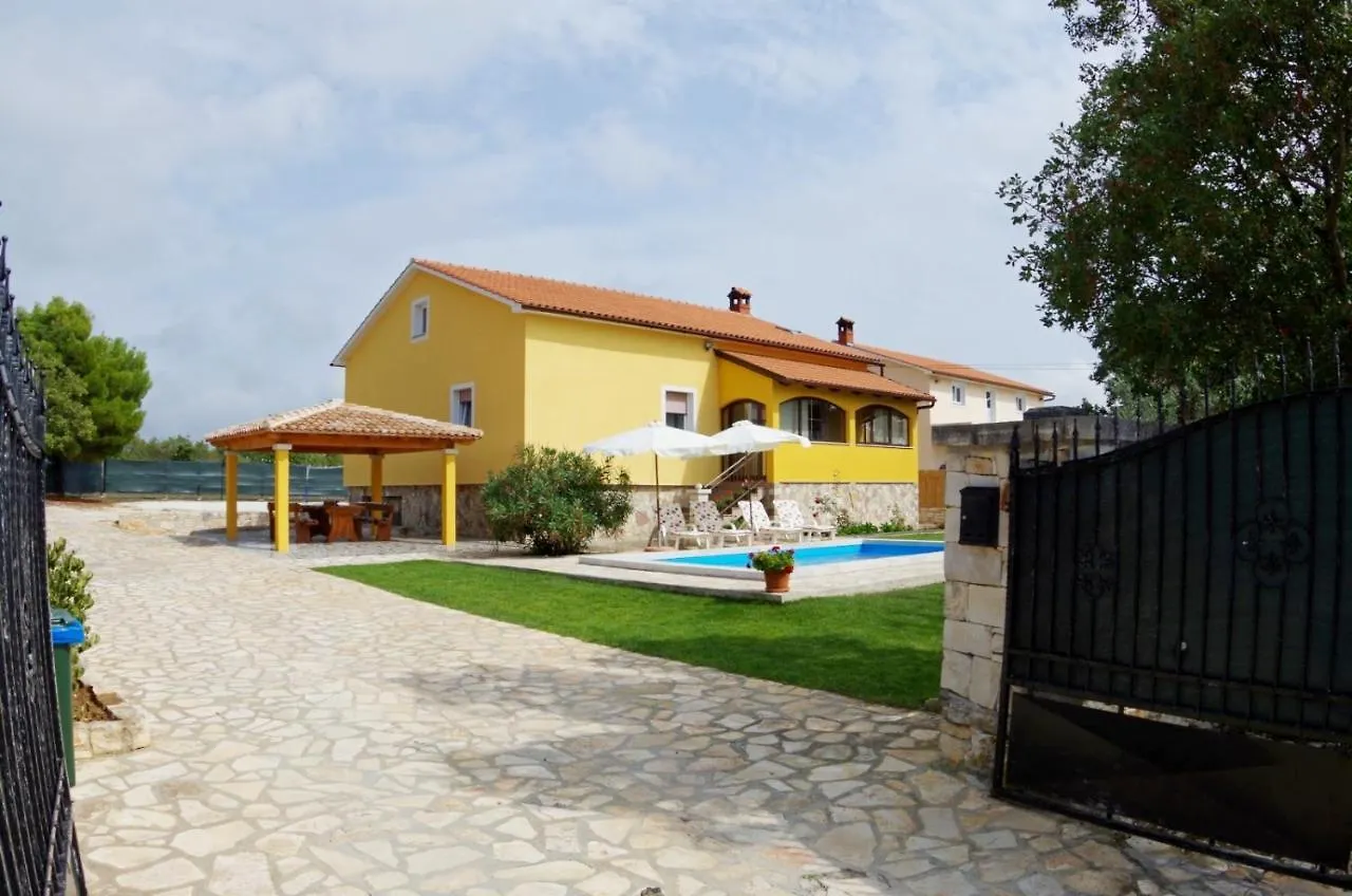 Tatil Evi House Sandi, Village Juršići